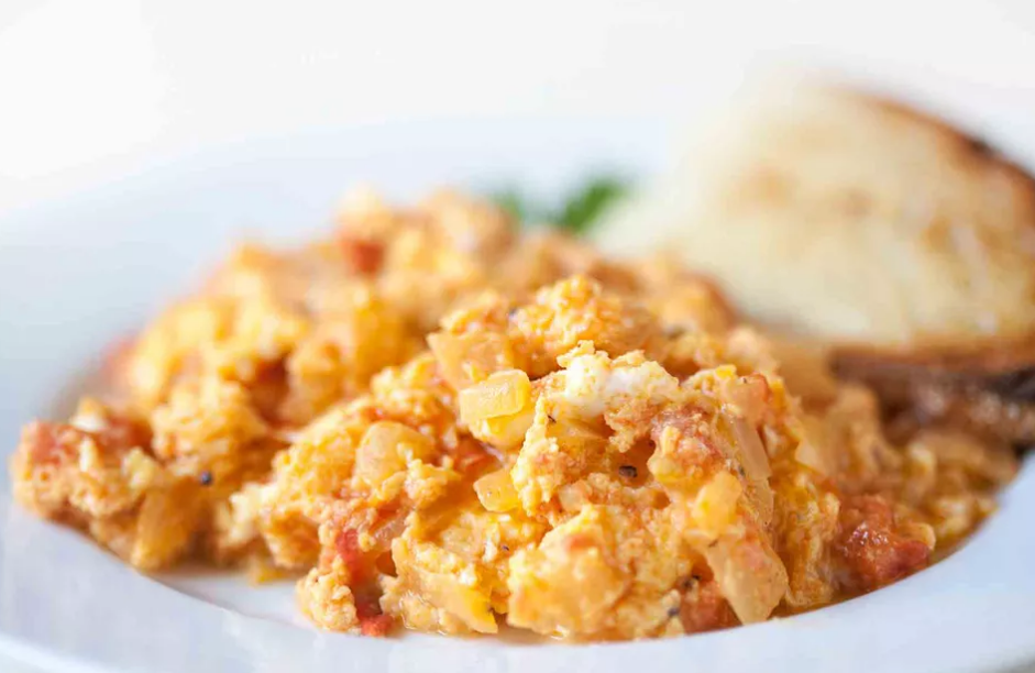 Tuscan Scrambled Eggs