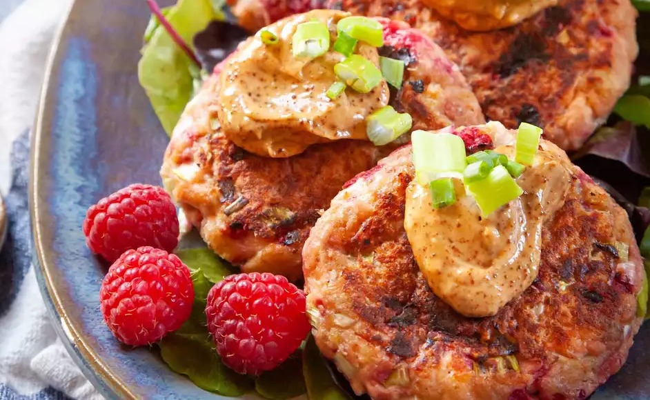 Raspberry Salmon Cakes with Chipotle Aioli