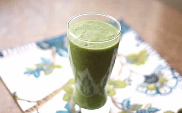 Apple Banana Grape Chia Kale Smoothie