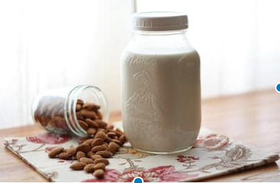 Kitchen Tip: How to Make Almond Milk