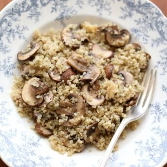 Roasted Garlic Quinoa with Mushrooms