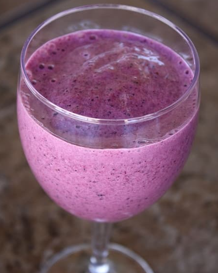 Blueberry Strawberry Smoothie with Chia Seeds