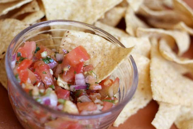 Pico De Gallo – Simple Mexican Salsa