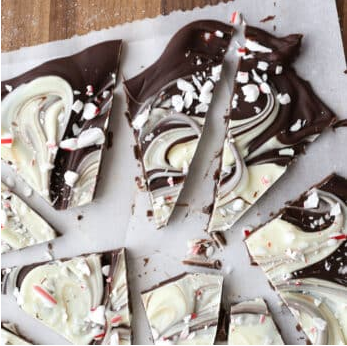 {5 Minute} Peppermint Bark