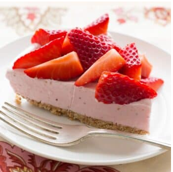 Strawberry Ice Cream Cone Pie